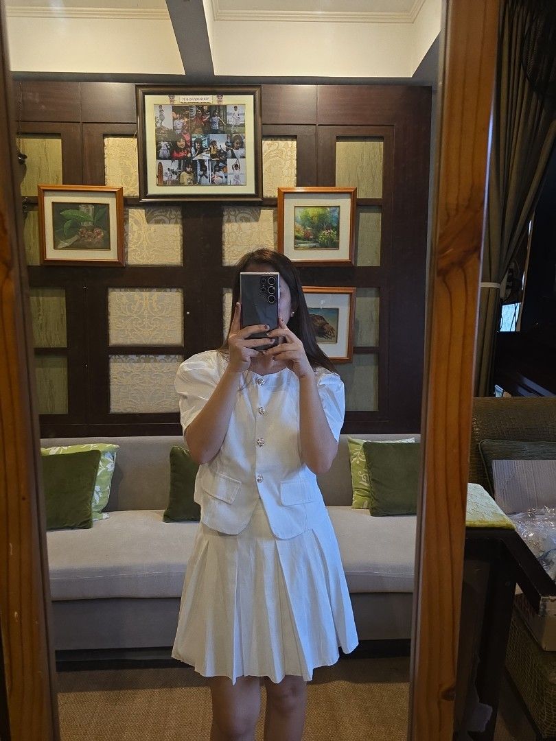 White puff pleated skirt sets (Category: Sets or Coordinates) located in Manila. Submitted by kayencee_27 (Listing ID 1460277670, Image 1). Description: Brandnew Sets With individual pouch 📌 White 📌 Italian silk fabric 📌 Buttoned puff blouse 📌 Bust is 34"-38" 📌 Pleated Skirt with lining 📌 Size zipper 📌 waist is 28"-30" 📌 BKK pullout but no tags na.