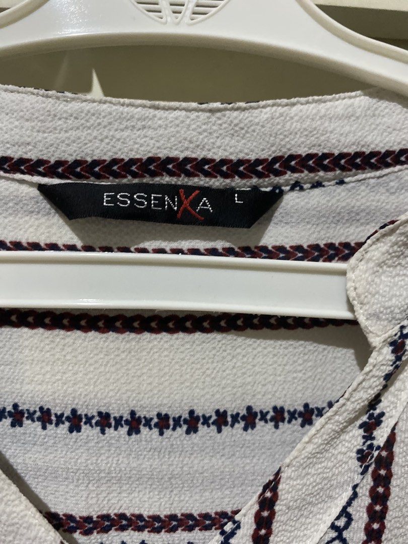 Women's office tops (bundle) (Category: Longsleeves) located in Tacurong. Submitted by ajpern (Listing ID 1460205524, Image 3). Description: Women's office long sleeves Original brands: Essenxa (large), SM Woman (large), SM Woman Career (medium).