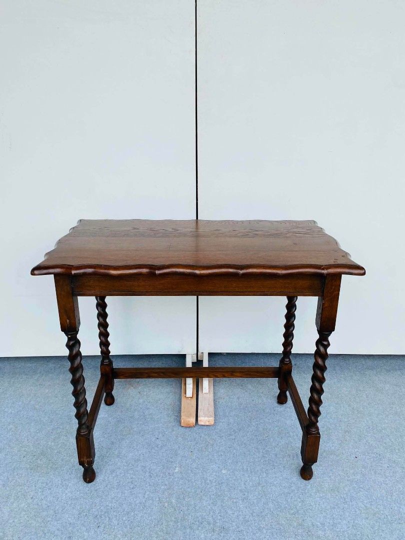 Work Desk (Category: Tables & Sets) located in Meycauayan. Submitted by marygracecasimiro (Listing ID 1460149521, Image 3). Description: "JAPAN SURPLUS" VINTAGE SOLID WOOD CONSOLE TABLE / SMALL VINTAGE WORK DESK SIZE: 32L" x 18W" x 29.5H" inches (AS-IS ITEM) IN GOOD CONDITION💚 Price:10,000.