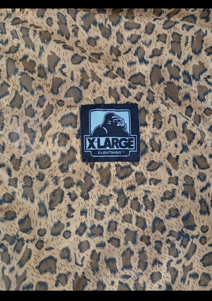 Xlarge leopard aop wind breaker (Category: Coats, Jackets and Outerwear) located in Manila. Submitted by shiesty.seller (Listing ID 1460298995, Image 2). Description: selling my XLARGE LEOPARD AOP WIND BREAKER GOOD AS NEW SIZE MED NO ISSUE FOR 800PHP DM ME FOR INQUIRIES OR IF YOU'RE INTERESTED.