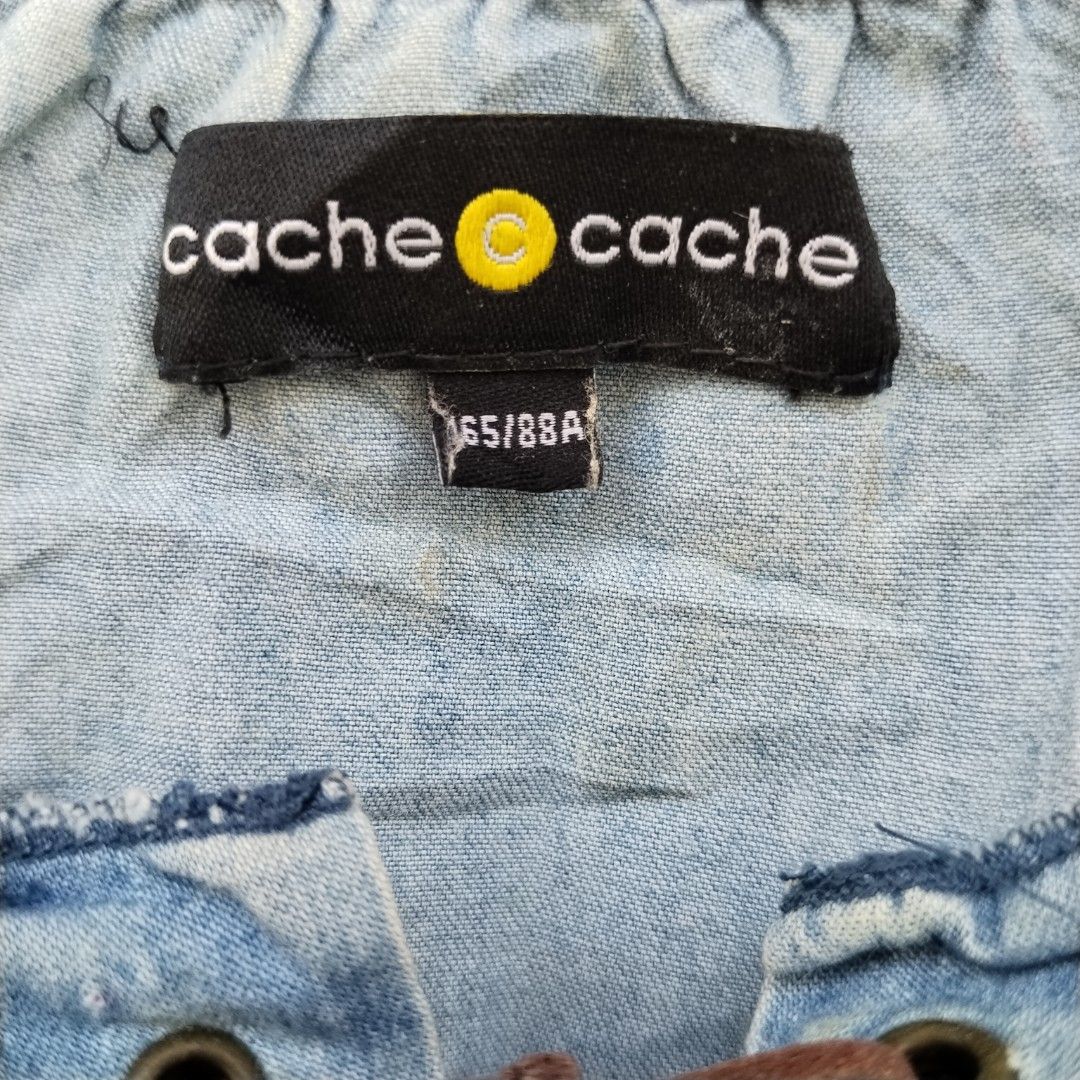 Y2k Cache Cache Top (Category: Blouses) located in Dumanjug. Submitted by cebuanaavtg (Listing ID 1460215917, Image 3). Description: Size Small Sign of usage.