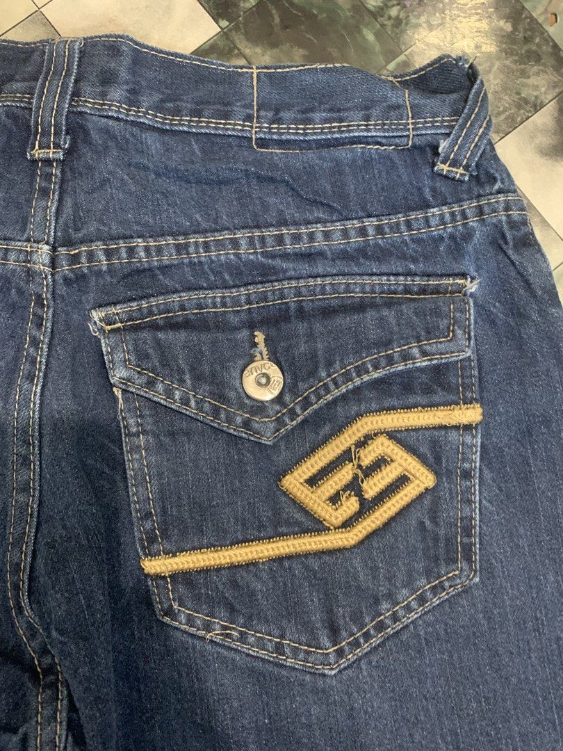 Y2k Enyce baggy short (Category: Shorts) located in Cebu City. Submitted by tangubrhia45277 (Listing ID 1460230377, Image 3). Description: Y2k Enyce baggy short Size 32 L23 As new.