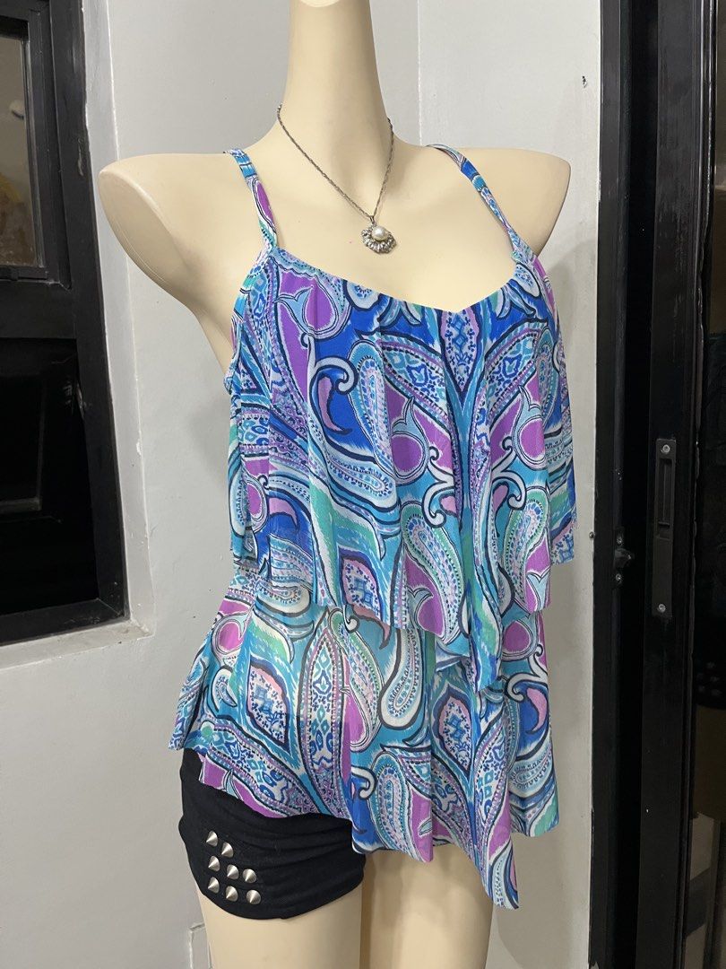 Y2k paisley print mesh tankini with lining (Category: Others Tops) located in Caloocan City. Submitted by onlyfromthepast (Listing ID 1460292740, Image 2). Description: 9/10 condition Medium ✅My bio before purchasing tia💕 ✅ All items are fresh from bales, Pls expect dirt,dust or stains .