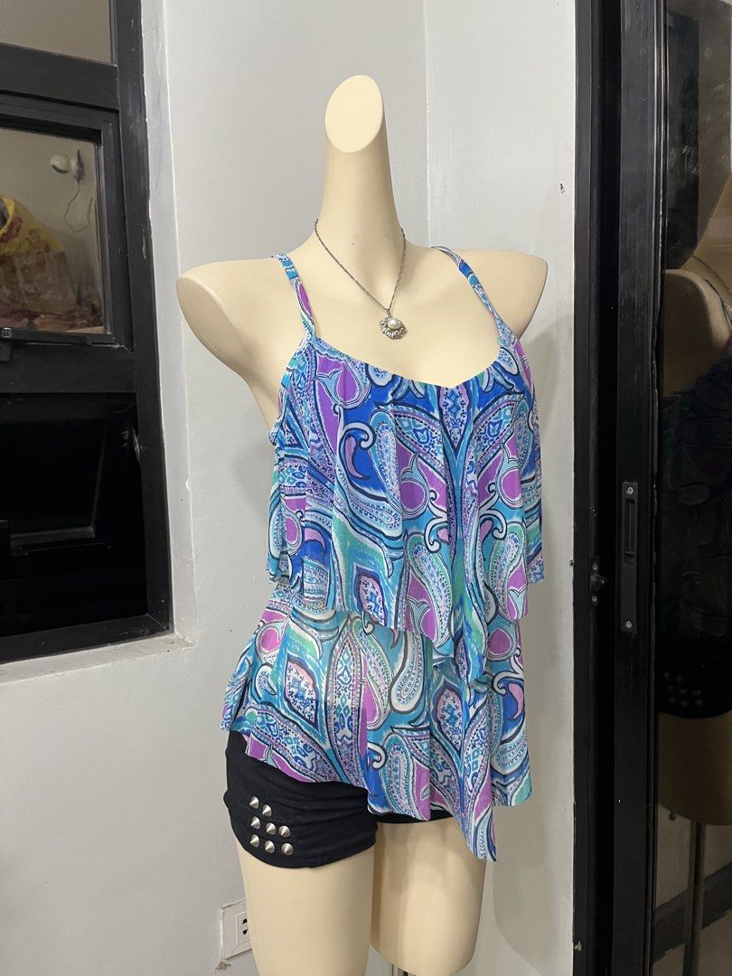 Y2k paisley print mesh tankini with lining (Category: Others Tops) located in Caloocan City. Submitted by onlyfromthepast (Listing ID 1460292740, Image 1). Description: 9/10 condition Medium ✅My bio before purchasing tia💕 ✅ All items are fresh from bales, Pls expect dirt,dust or stains .