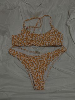 (Category: ) located in . Submitted by _llyy (Listing ID 1460119256, Image 1). Description: .