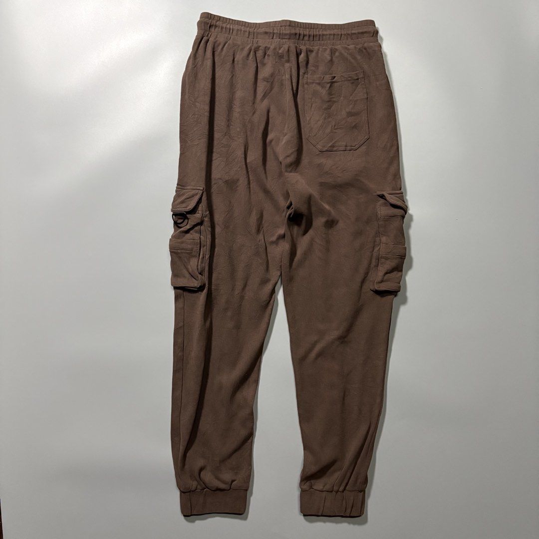 Youngla Men’s Cargo Jogger Pants (Category: Activewear) located in Tayabas. Submitted by tayabaskartell (Listing ID 1460158211, Image 3). Description: .