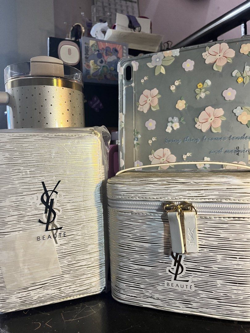 YSL BEAUTÉ RIGID MAKE UP POUCH (Category: Accessory Holder, Box & Organizers) located in Quezon City. Submitted by mskayebarroza (Listing ID 1460197359, Image 1). Description: For sale Authentic ysl beauté white and gold make up pouch This was from “gift with purchase item” BRANDNEW NEVER BEEN USED YUNG MIRROR MAY PLASTIC PA PO. Sold as SET ONLY Php 4,500 FREE SHIPPING Slightly negotiable STRICTLY PAYMENT FIRST VIA CASHG .
