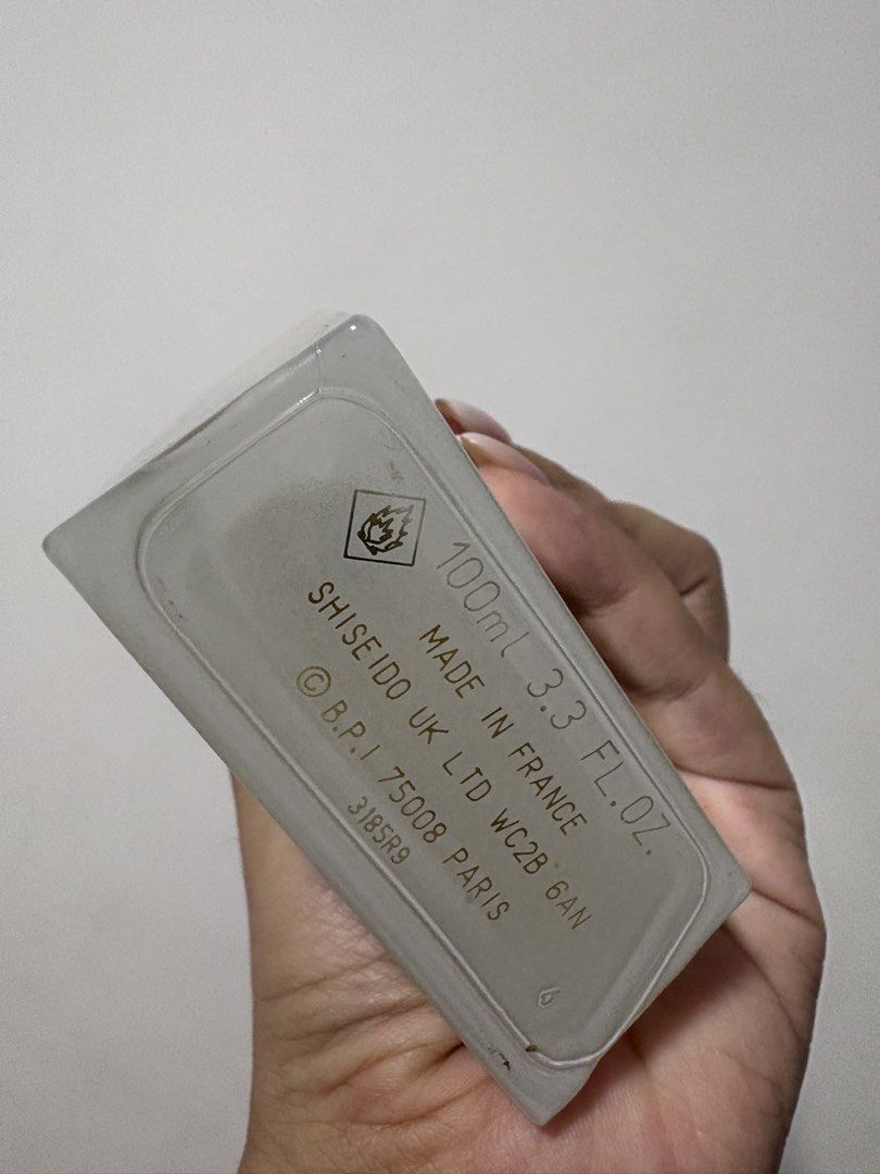 Zadig & Voltaire This Is Her! Eau de Parfum 100ml (Category: Fragrance & Deodorants) located in Manila. Submitted by sellingextrasonly (Listing ID 1460126669, Image 2). Description: - Zadig & Voltaire This Is Her! Eau de Parfum - For her - 100ml bottle (3.3 fl. oz.) 90% full.