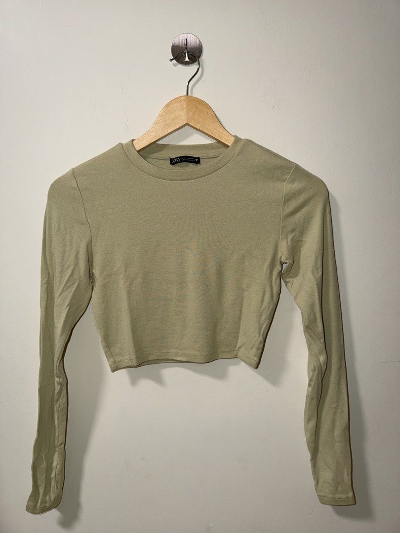 Zara basics crop sage green top (Category: Longsleeves) located in Makati City. Submitted by andzr. (Listing ID 1460166358, Image 1). Description: .