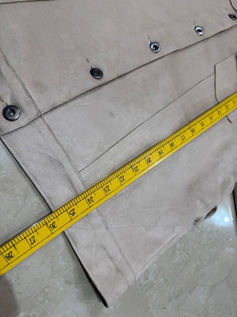 Zara Beige Faux-suede Jacket (Category: Coats, Jackets and Outerwear) located in San Mateo. Submitted by 3hourz (Listing ID 1460240594, Image 3). Description: Check pictures for measurements A little dirty (Don't know how to clean suede) Missing suede belt.