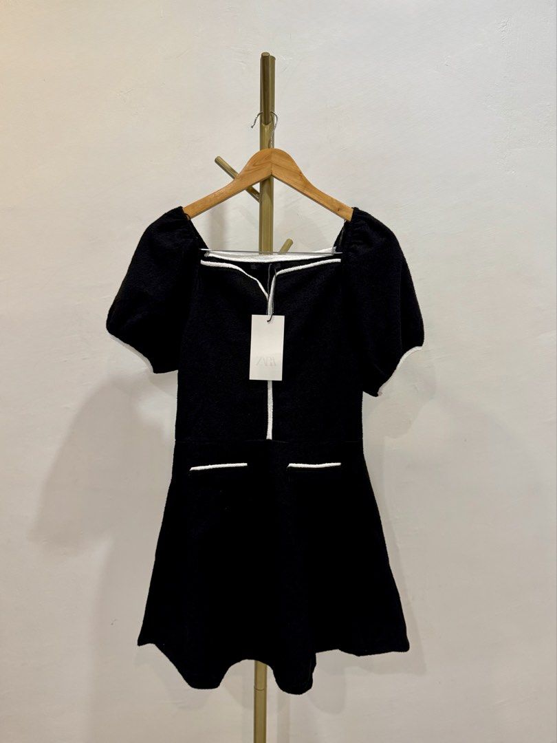 Zara Black Dress (Category: Dresses) located in Quezon City. Submitted by shopper_xoxo (Listing ID 1460263878, Image 2). Description: Brand new with tag 😊 📦 From Zara Japan 🚚 On hand and ready to ship MOP: GCash and BPI Shipping starts at ₱65 only ✨ .