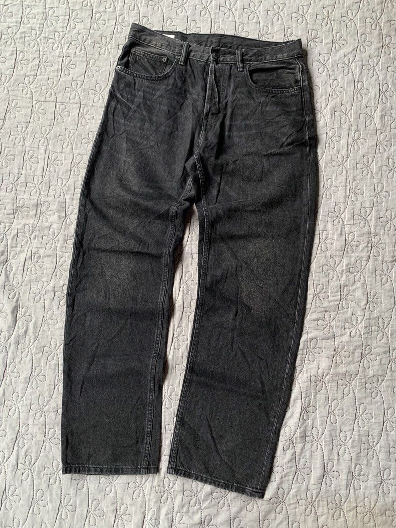 Zara Black Washed Buttonfly Denim Jeans (Category: Jeans) located in Imus. Submitted by wwew.shop (Listing ID 1460211272, Image 3). Description: 34 W 43 L 12.5 T 9 Hem ₱850 Condition: Excellent Colorrate: 9/10 Issue(s):.