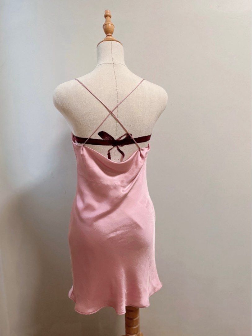 Zara cowl satin pink dress (Category: Dresses) located in Taguig. Submitted by taylorq16 (Listing ID 1460202721, Image 2). Description: Size XS, fits S best Length (shoulder to hem): 32”.