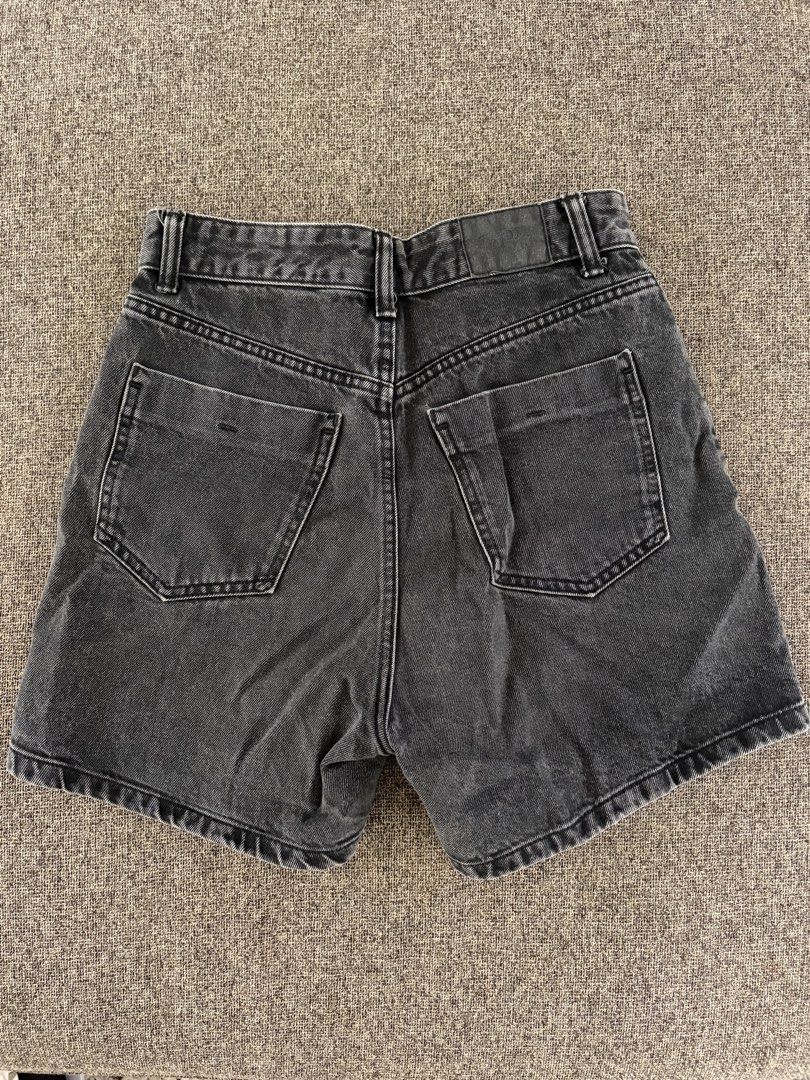 Zara Denim High Waisted Shorts (Category: Shorts) located in Quezon City. Submitted by snoopiii (Listing ID 1460181296, Image 2). Description: RFS: Decluttering.