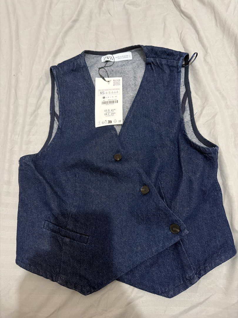 Zara Denim Vest (Category: Sleeveless) located in Binan City. Submitted by sunsetmargarita (Listing ID 1460196517, Image 2). Description: XS Brandnew with tag.