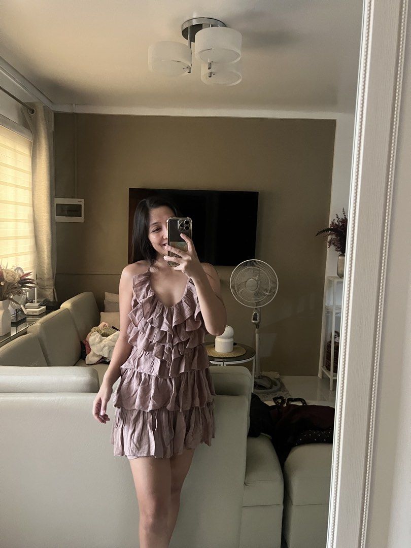 Zara Dress Medium (Category: Dresses) located in Angeles City. Submitted by liamandmommycloset (Listing ID 1460196607, Image 1). Description: .