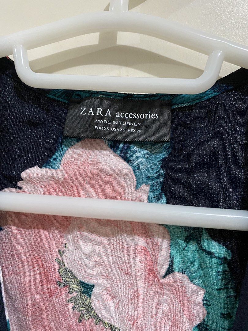 Zara Floral Cropped Top & Shorts Set/Coordinates (Category: Sets or Coordinates) located in Taguig. Submitted by maly01_ (Listing ID 1460212935, Image 3). Description: - flowy; best used in beach trips of casual dates dm for inquiries :).