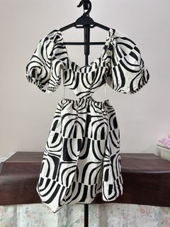 (Category: ) located in . Submitted by thirstythrift (Listing ID 1460255972, Image 1). Description: .