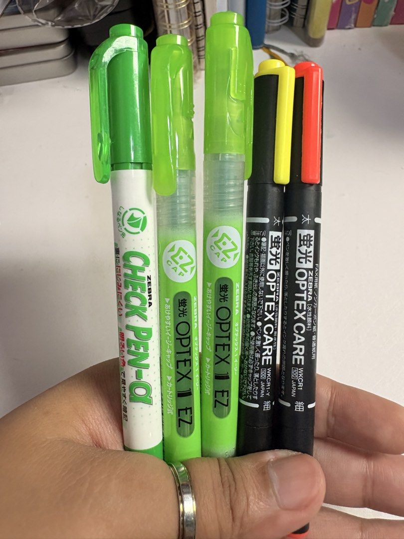 Zebra Highlighter Set (Category: Stationery & School Supplies) located in Pasig City. Submitted by purplewingsph1 (Listing ID 1460106011, Image 1). Description: - Set of 5 PAYO Only. Strictly no COD. (Please view my Carousell profile for proof of legitimacy: purplewingsph1) Mode of payment: Gcash, Maya, or Bank transfer (Seabank or UB) Mode of Delivery: Buyer will shoulder shipping. Can do Same-day-delivery within Metro Manila (Via Lalamove or Gr