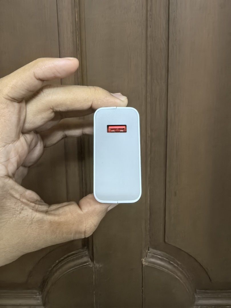 120W charger set for Xiaomi | Redmi | Poco (Category: Batteries & Power Banks) located in Quezon City. Submitted by unboxingtito (Listing ID 1460417523, Image 3). Description: 120w charger set for Xiaomi -Brand new and unused. -with type c cable included -yung appearance ng box may vary.