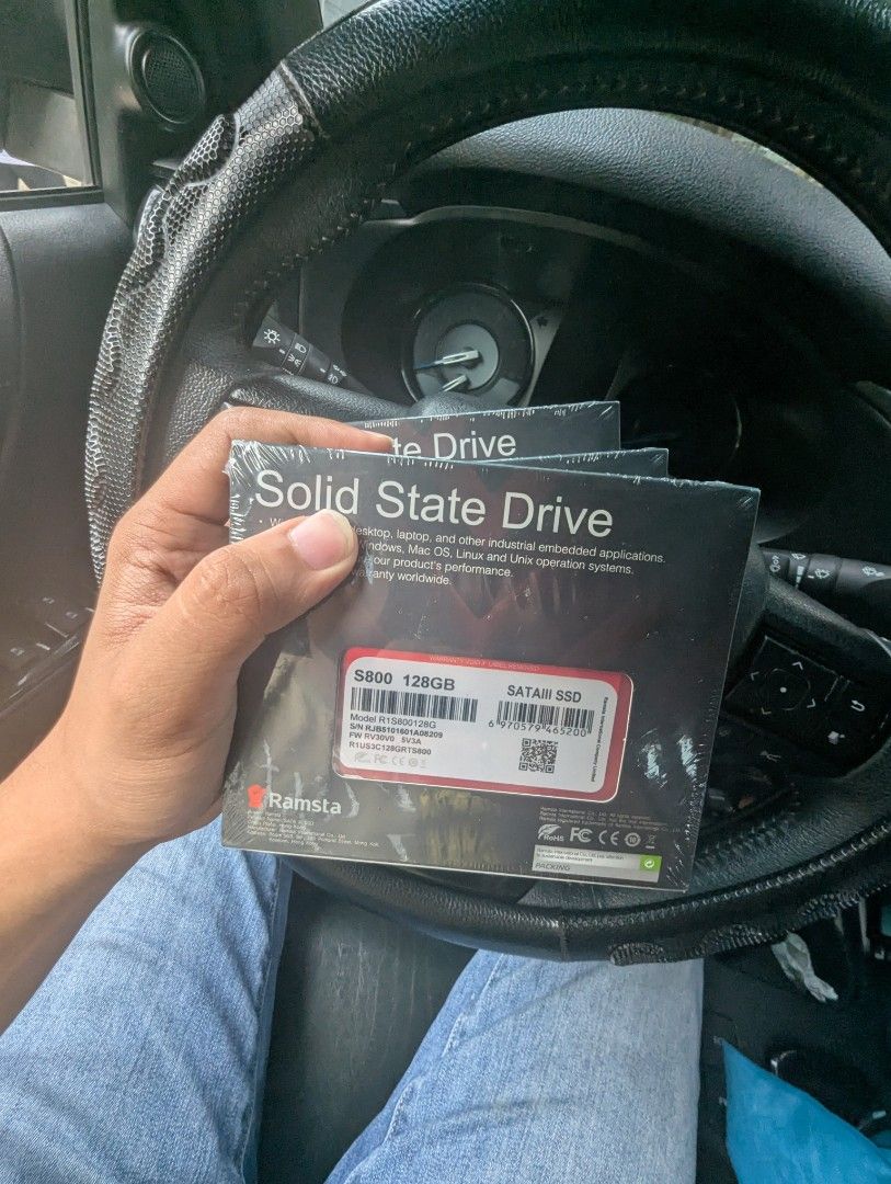 128GB & 256GB SSD (Category: Computer Parts) located in Manila. Submitted by coudray (Listing ID 1460402476, Image 1). Description: Ramsta S800 128GB & 256GB SSD - SATA III Interface - Ideal for Desktops, Laptops, and Industrial Embedded Systems.