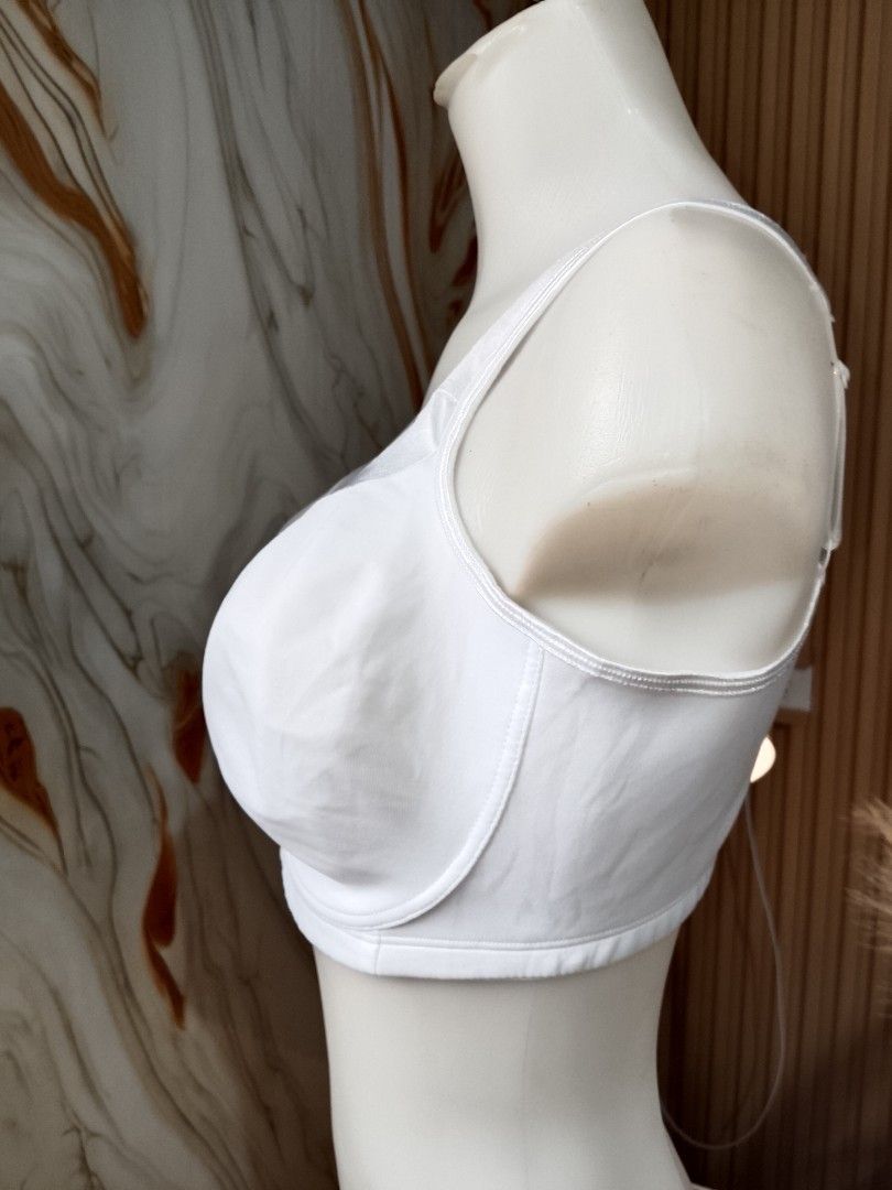 30dd Playtex White Full Coverage Bra not padded nonwire (Category: Undergarments & Loungewear) located in Manila. Submitted by truecrystal-1407 (Listing ID 1460360926, Image 3). Description: - Full coverage white bra for everyday comfort. - Elegant mesh detail on upper cups and center gore. - Adjustable straps for a personalized fit. - Secure multi-hook closure at the back. - Made with smooth, comfortable fabric..