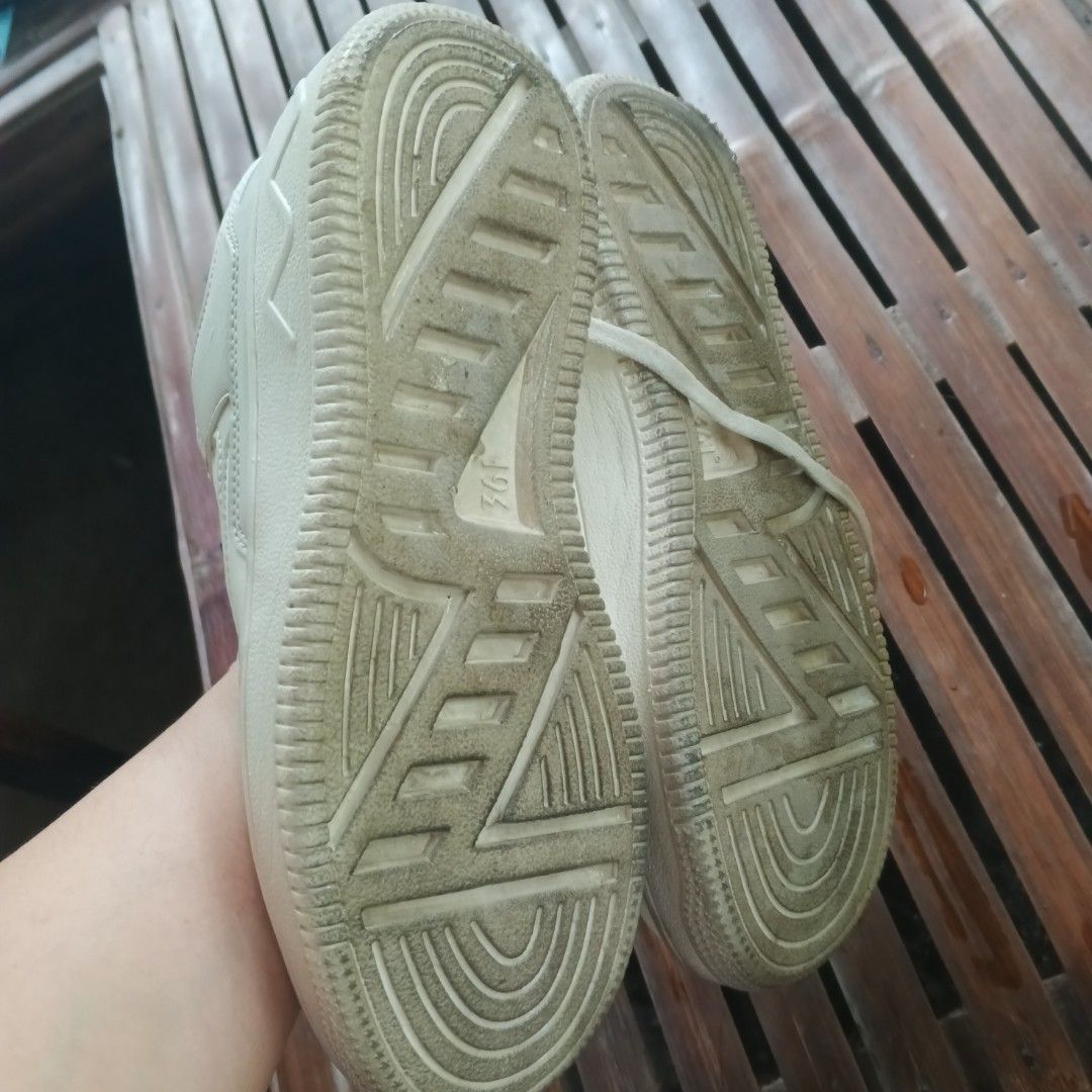 361 RUBBER SHOES (Category: Babies & Kids Fashion) located in Candaba. Submitted by ZaiSa14 (Listing ID 1460310758, Image 3). Description: 361 brand cream shoes slightly used d na kasya size 7 maalikabok lang.