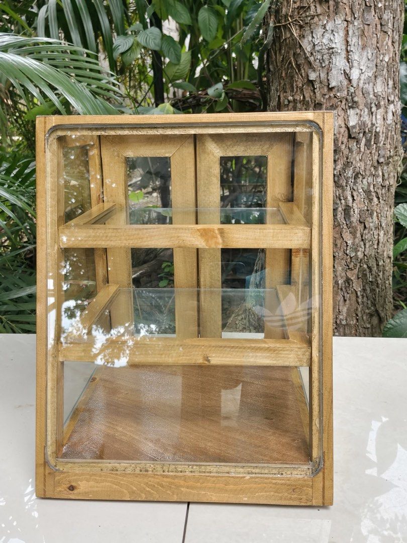 3 Layer Slanted type Pastry Bread Food Display Case (Category: Bakeware) located in Manila. Submitted by cdcloset (Listing ID 1460364507, Image 2). Description: For sale: 3 Layer Slanted type Pastry Bread Food Display Case Used once only. RFS: Wrong size FREE DELIVERY AROUND METRO MANILA.
