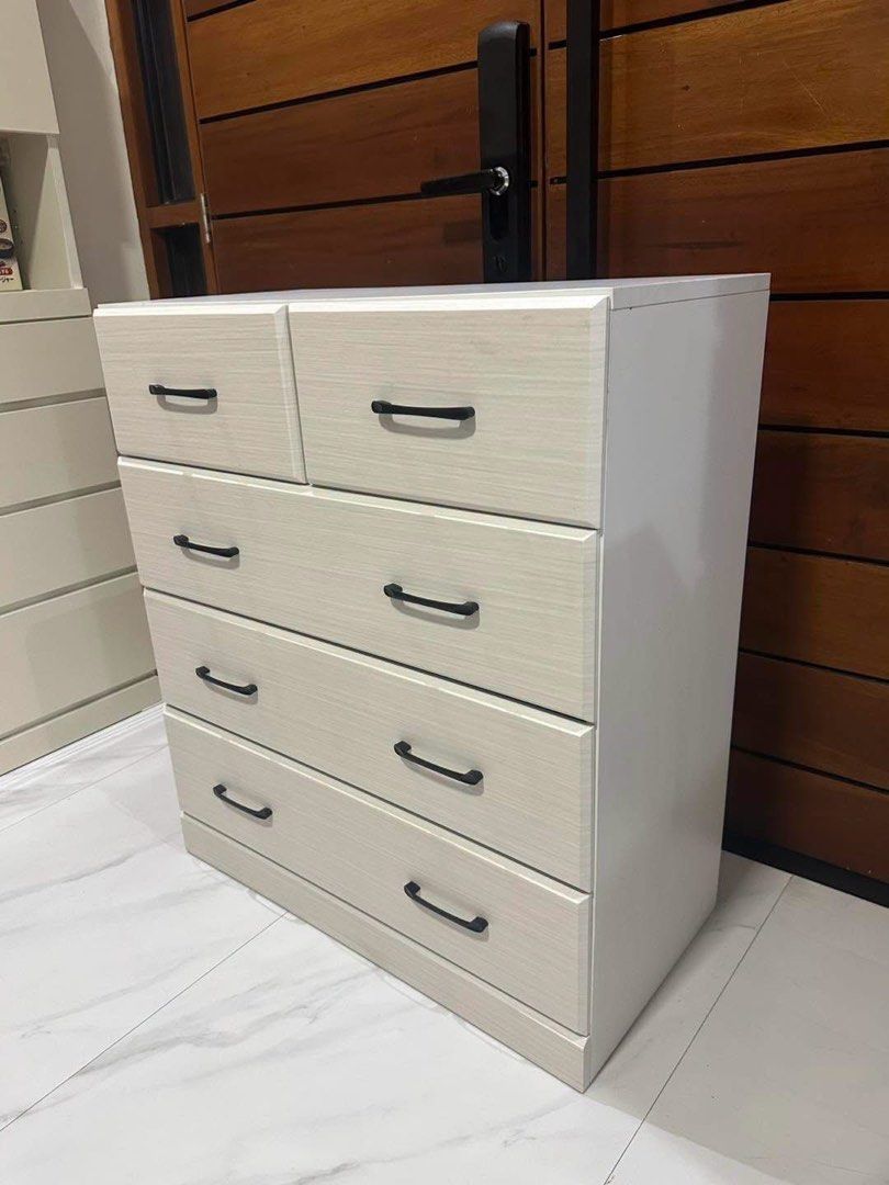 5 DRAWER CHEST CABINET ‼️ (Category: Announcements) located in Manila. Submitted by nanzkie_2015 (Listing ID 1460340479, Image 2). Description: 5 Drawer Chest Cabinet *can pass as new *melamine laminated board W31in x D16in x H36in.