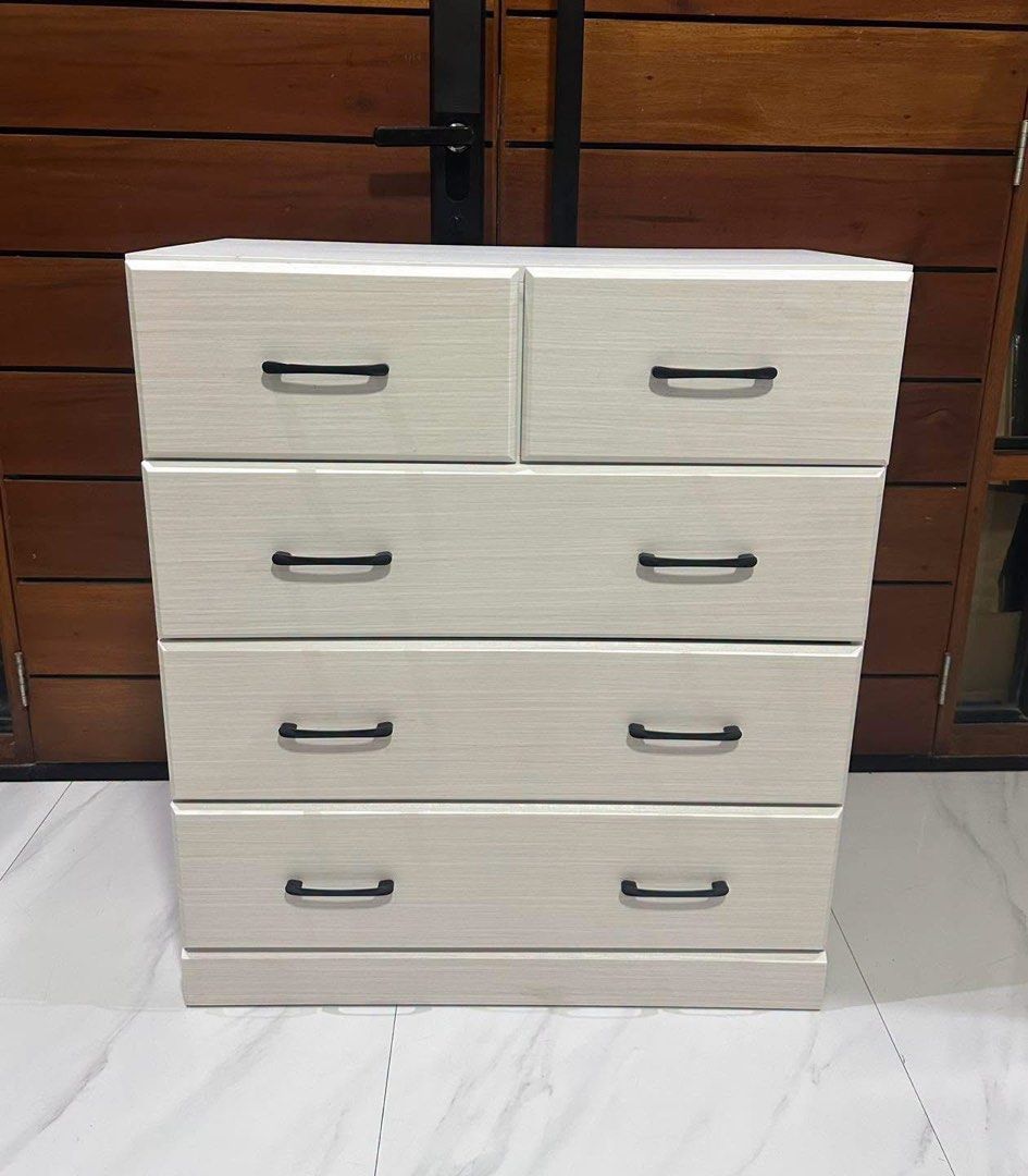 5 DRAWER CHEST CABINET ‼️ (Category: Announcements) located in Manila. Submitted by nanzkie_2015 (Listing ID 1460340479, Image 1). Description: 5 Drawer Chest Cabinet *can pass as new *melamine laminated board W31in x D16in x H36in.