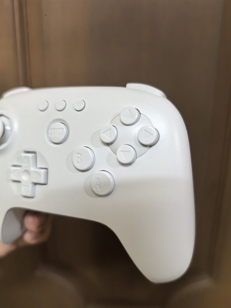 8bitdo 64 wireless game controller (Category: Controllers) located in Quezon City. Submitted by unboxingtito (Listing ID 1460440302, Image 2). Description: 8bitdo 64 wireless game controller .