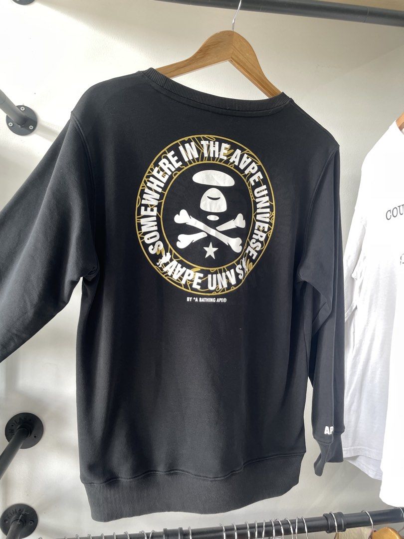 aape (Category: Coats, Jackets and Outerwear) located in Manila. Submitted by kyleee_ld (Listing ID 1460388942, Image 3). Description: .