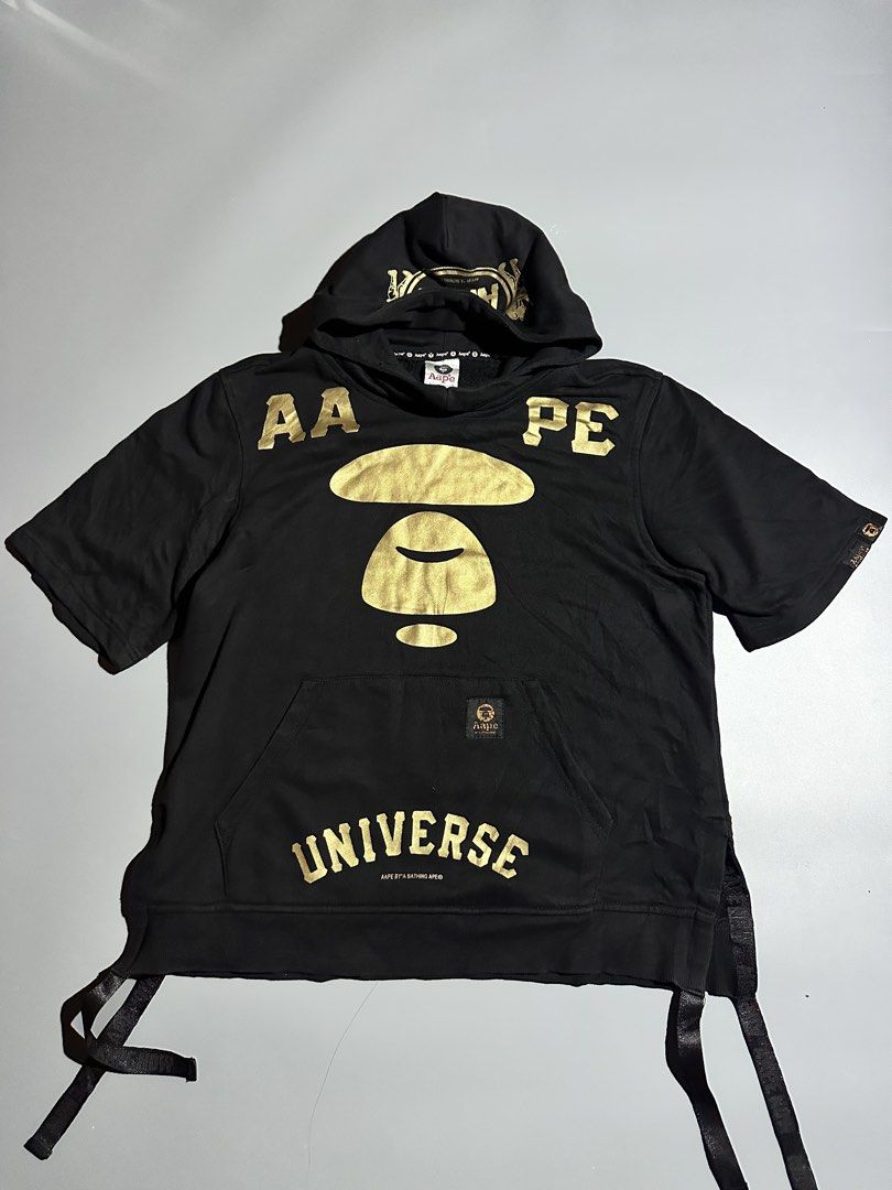 AAPE HOODIE SHIRT (Category: Activewear) located in Makati City. Submitted by js.street.finds (Listing ID 1460375328, Image 1). Description: DIMES 23/26.