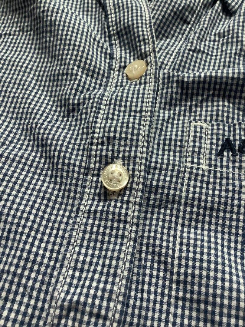 Abercrombie & Fitch Button-down Long sleeve (Category: Longsleeves) located in Canaman. Submitted by stayhypethrifted (Listing ID 1460355688, Image 3). Description: .