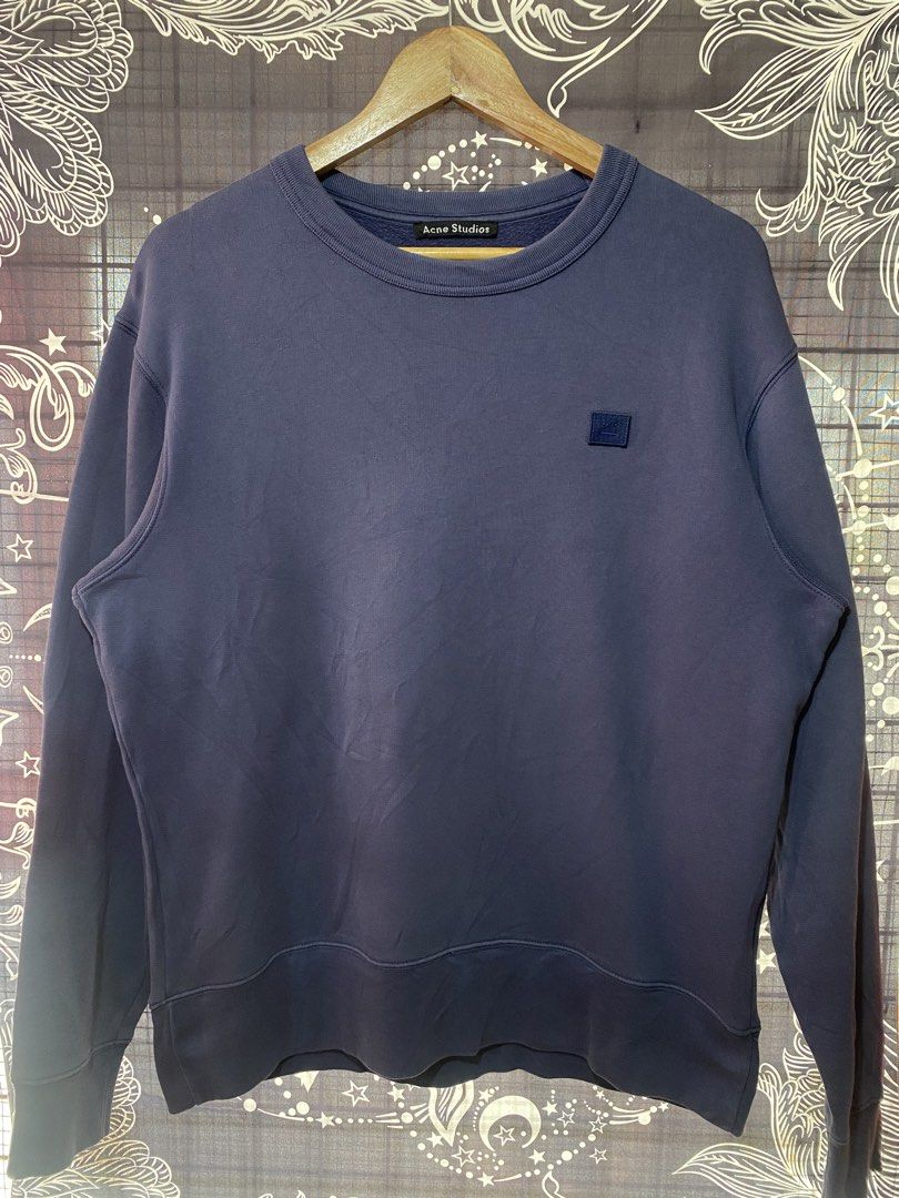 Acne studios (Category: Activewear) located in Angeles City. Submitted by reyhermano07 (Listing ID 1460379116, Image 1). Description: Acne studios Size. Small to med Good Condition No issue.