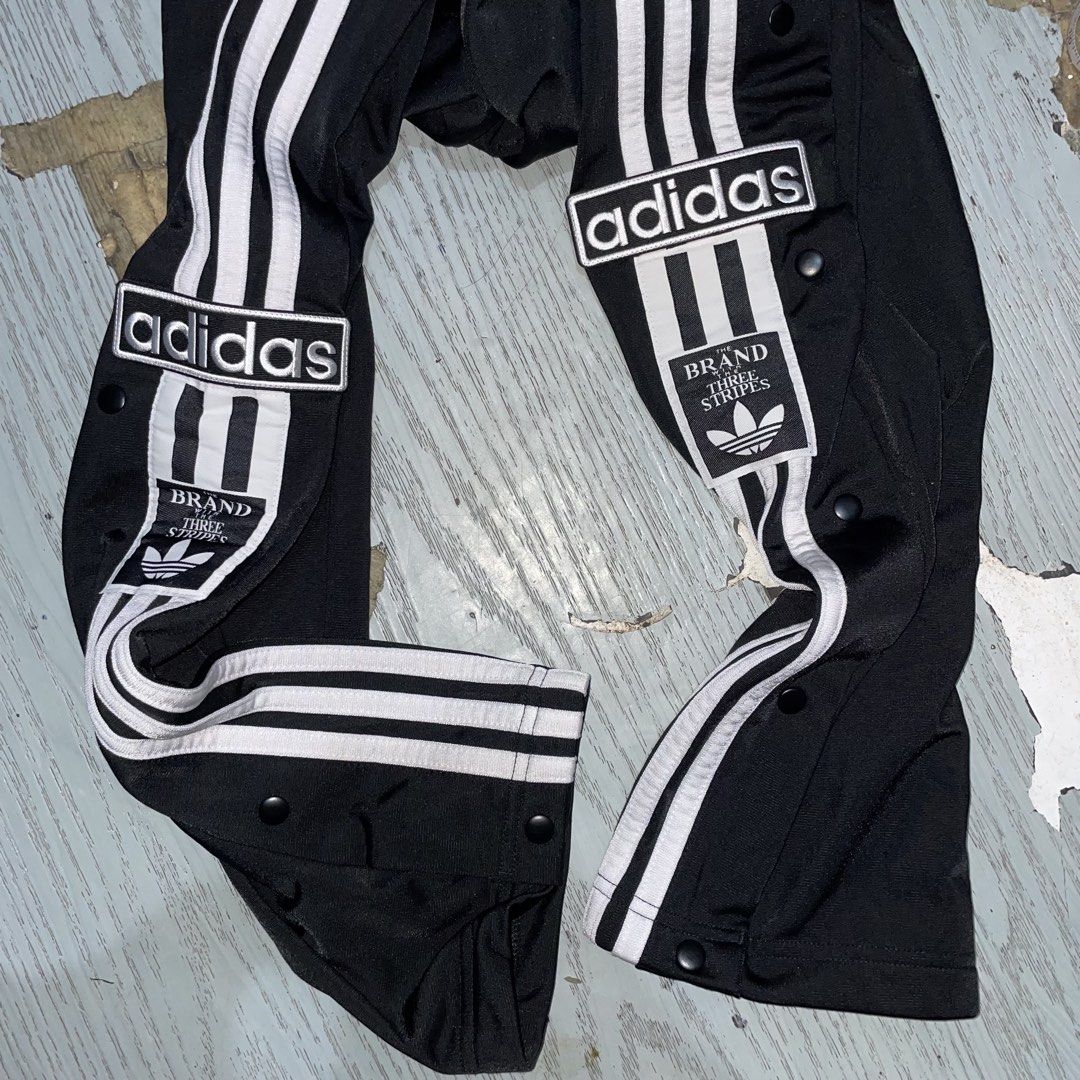 ADICOLOR CLASSICS ADIBREAK PANTS (Category: Other Bottoms) located in Caloocan City. Submitted by thriftytripter (Listing ID 1460399295, Image 2). Description: +Shipping fee waist • 30-36 length • 41.5 hem • 7 condition • 10/10 color rate • 10/10 issue • none • Check details before buying • Items are washed and ready to wear • Color may vary due to lighting.