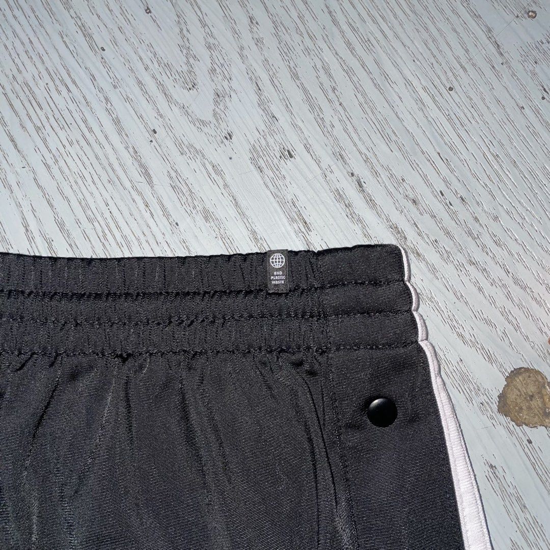 ADICOLOR CLASSICS ADIBREAK PANTS (Category: Other Bottoms) located in Caloocan City. Submitted by thriftytripter (Listing ID 1460399295, Image 3). Description: +Shipping fee waist • 30-36 length • 41.5 hem • 7 condition • 10/10 color rate • 10/10 issue • none • Check details before buying • Items are washed and ready to wear • Color may vary due to lighting.