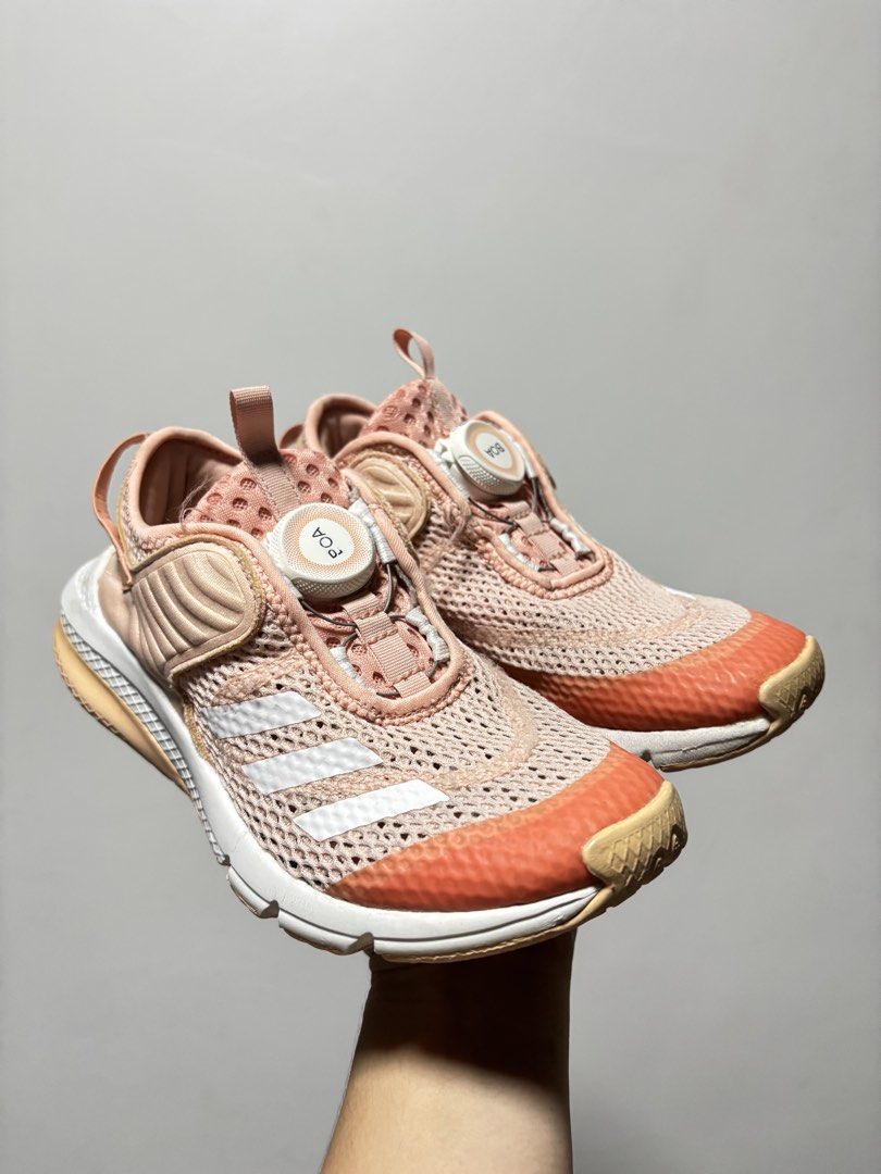 Adidas BOA (19.5cm) (Category: Babies & Kids Fashion) located in Imus. Submitted by littlebooythriftstore (Listing ID 1460472320, Image 2). Description: Bacoor.
