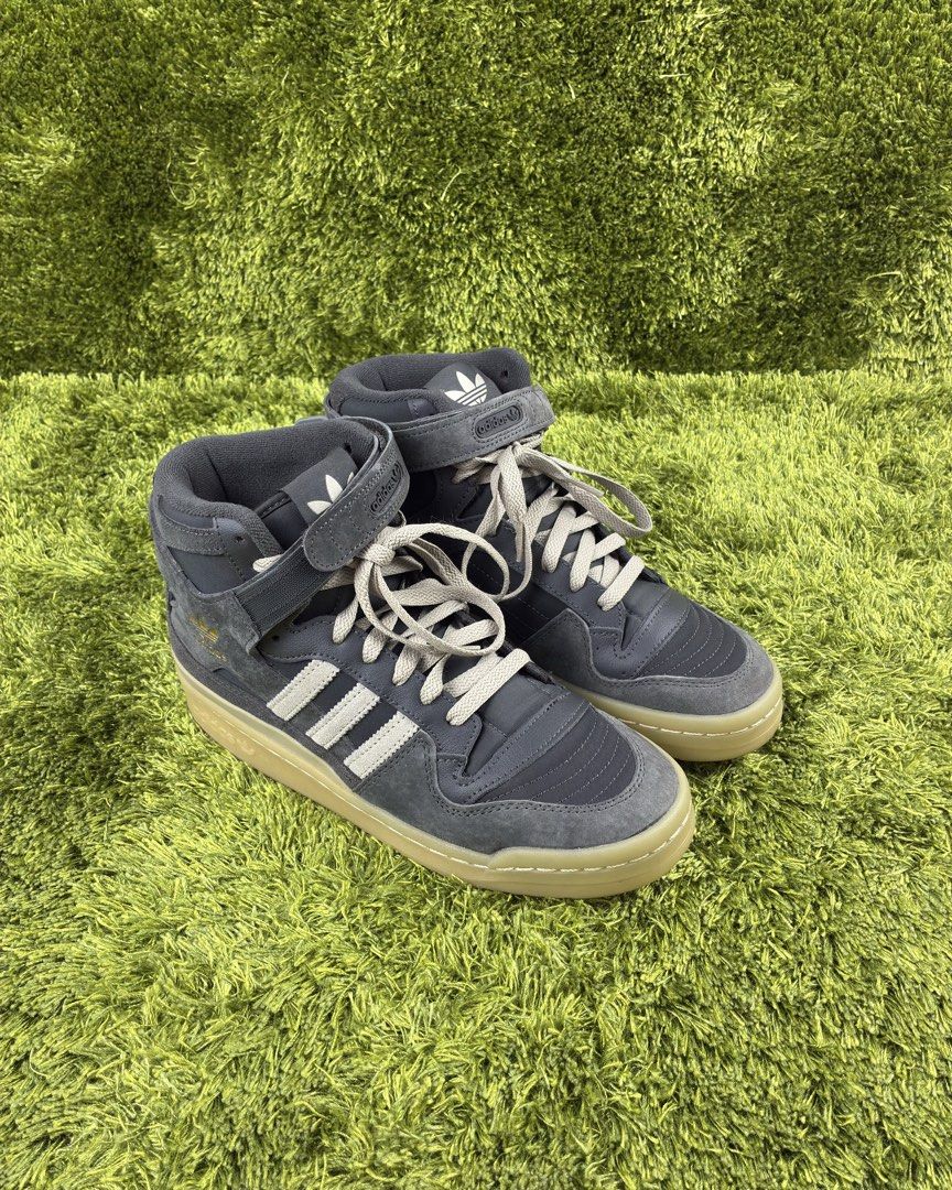 Adidas Forum Mid Sneaker (Category: Sneakers) located in Lucena. Submitted by shopdotmane (Listing ID 1460478115, Image 1). Description: Adidas Forum Mid Sneaker Size 7 on tag Fits 7.5-8 slim (US) Approximately (11 inches) Still in great condition With og box .