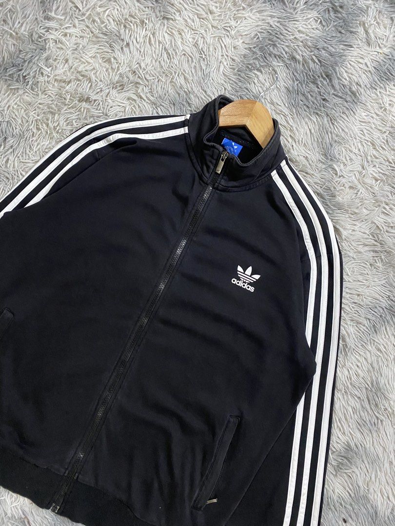 Adidas Full zip Jacket (Category: Coats, Jackets and Outerwear) located in Manila. Submitted by kurtmnla (Listing ID 1460473760, Image 2). Description: Adidas Full zip Jacket Size Large to M fit/ Unisex Dimes 23x27 Good condition/ No issue 📍Quezon city.