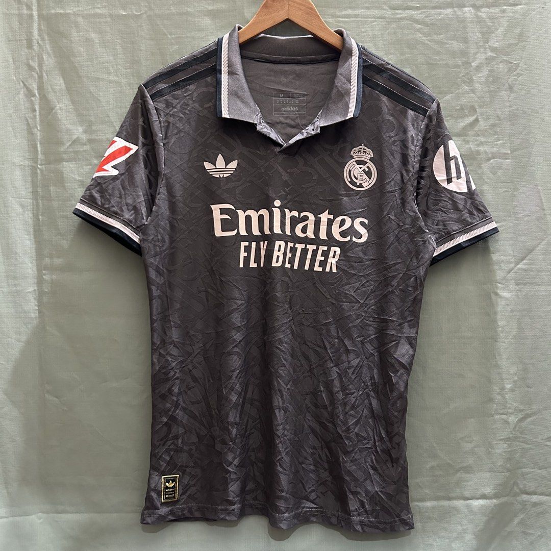 Adidas Real Madrid 24/25 Third Jersey (Category: Tshirts & Polo Shirts ) located in Manila. Submitted by offthebins (Listing ID 1460313775, Image 1). Description: 19.5x28 As new.