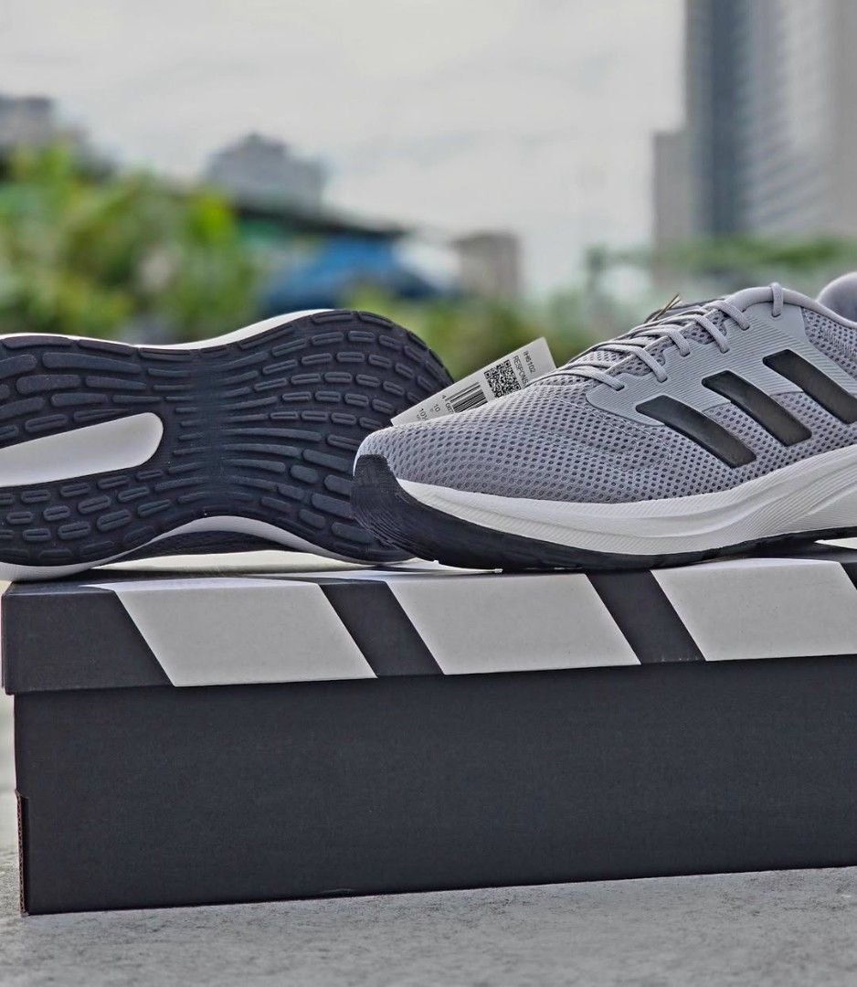 Adidas Response Runner (Category: Sneakers) located in Makati City. Submitted by soleparkmnl (Listing ID 1460395967, Image 2). Description: 1,390 PHP ONLY! ( 2,700 SRP ) Ad|das Response Runner U 'Wolf Grey' Sizes: US 9.5 • 10 • 10.5 • 12 ( men ) Brandnew • Legit • Complete with box 📌 We entertain COP/COD transactions. 📍 Makati City 📦 We ship nationwide 📩 DM for more details 📸 ACTUAL PHOTOS.