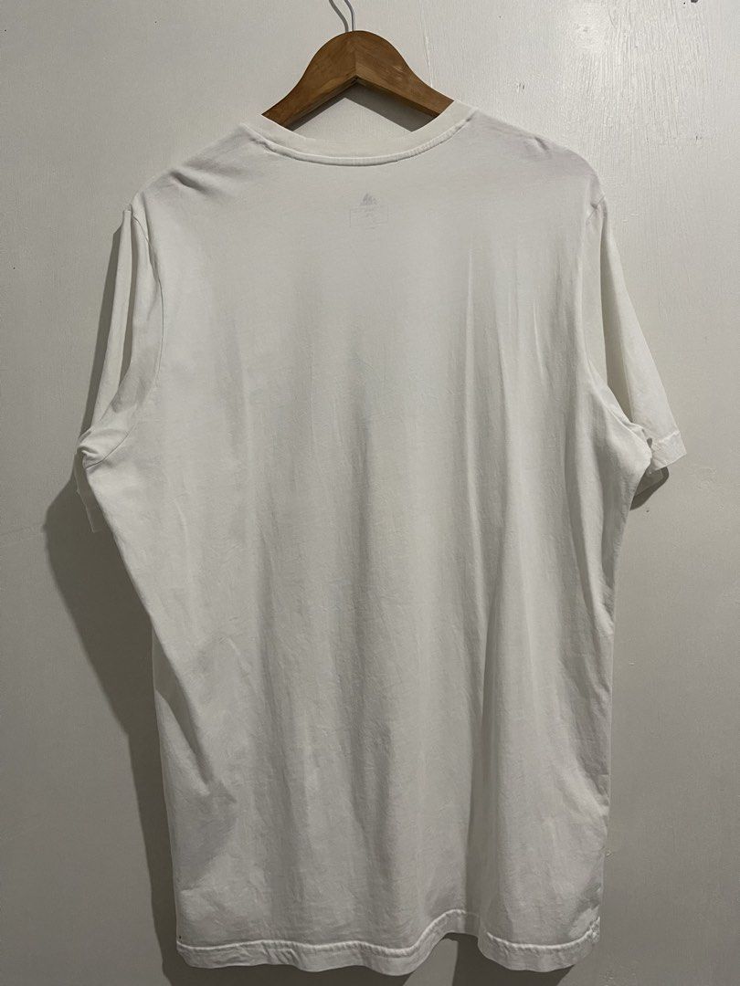 adidas tee (Category: Formal Shirts) located in Digos. Submitted by ken18_hawk (Listing ID 1460430452, Image 3). Description: adidas tee 22x30 no issue excellent condition dm to purchase .