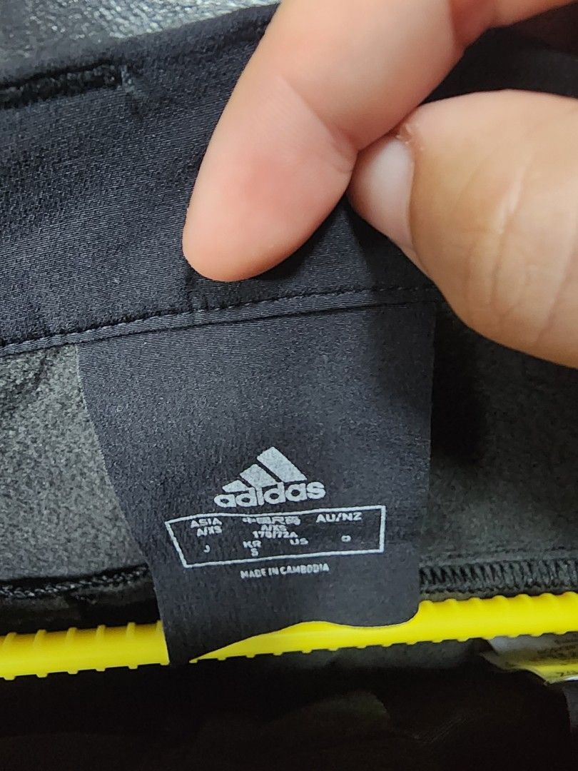 Adidas Terrex Multi Essentials Stretch Black Outdoor Hiking Pants (Category: Other Bottoms) located in Paranaque City. Submitted by bluegreen689 (Listing ID 1460458050, Image 3). Description: - Black Adidas Terrex pants - Size: Small - Ideal for hiking and outdoor activities - Zippered pockets for secure storage - condition: 9/10 used once only rfs: decluttering. doesn't fit anymore.