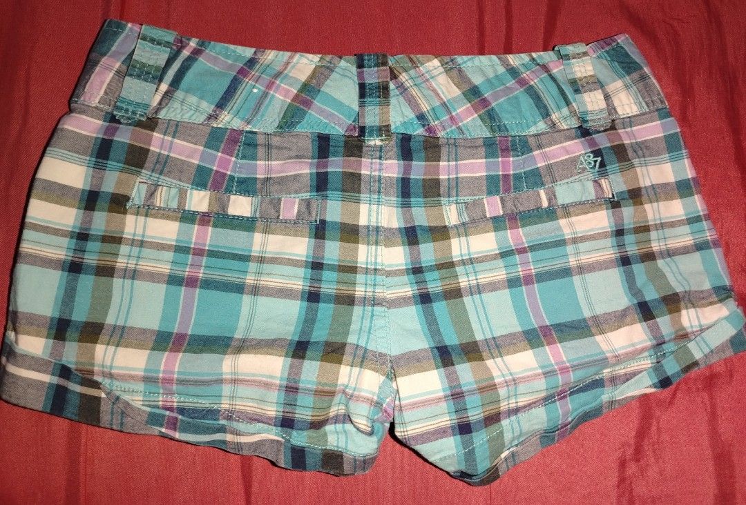 Aeropostale Plaid Shorts (Category: Shorts) located in Quezon City. Submitted by gabbys_closet16 (Listing ID 1460341853, Image 2). Description: Aeropostale plaid shorts Size 00 (23-24) Used but not abuse Rfs: decluttering Frisco Quezon City .