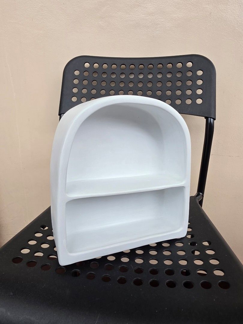 Aesthetic ceramic shelf organizer (Category: Accessory Holder, Box & Organizers) located in Las Pinas. Submitted by styromancavite (Listing ID 1460322835, Image 2). Description: locally made aesthetic shelf organizer for accessories/ jewelry available in beige and white color comes with freebies if u order little paint chips but can be repainted according to your color scheme. loc: bacoor cavite.