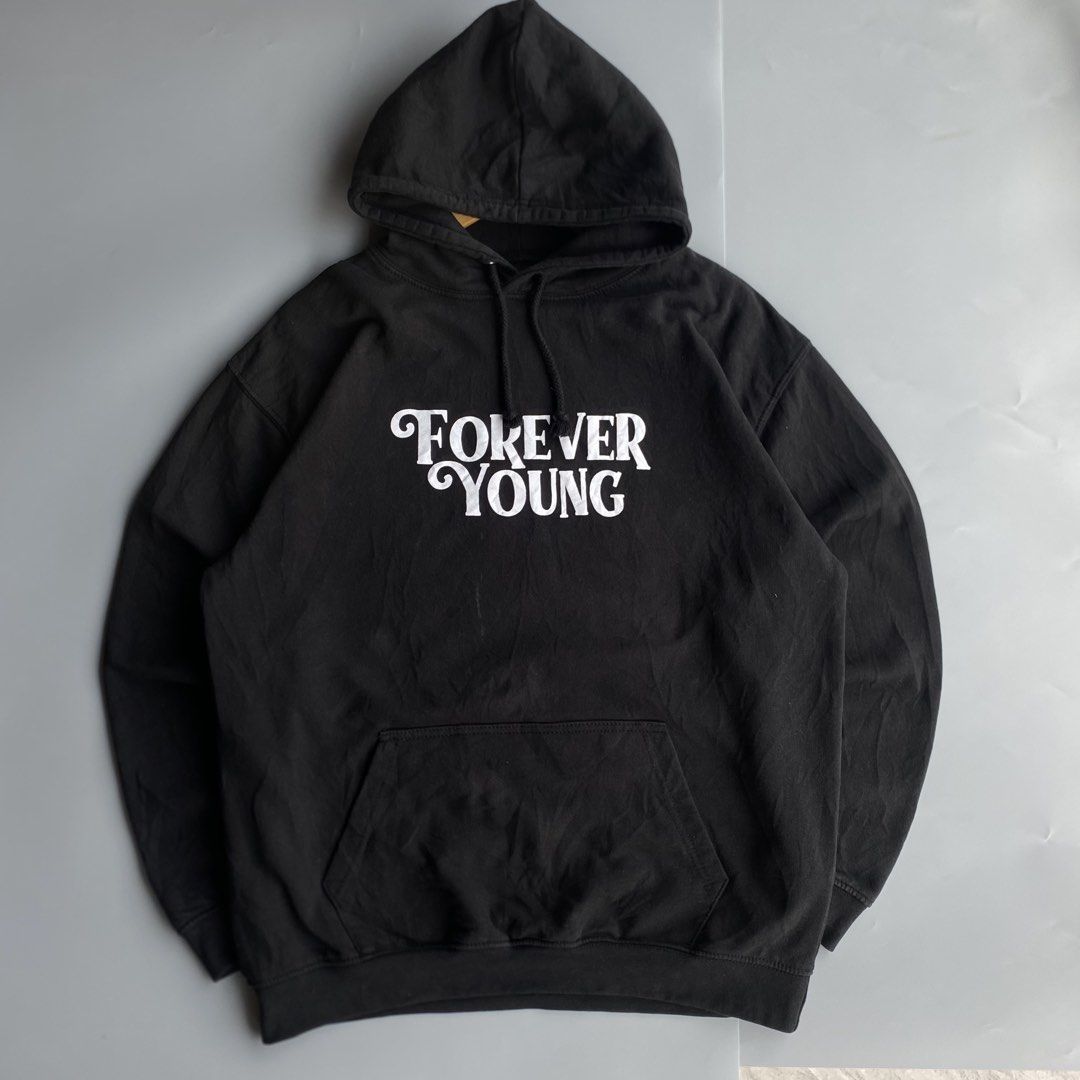 A$$holes Live Forever Hoodie (Category: Coats, Jackets and Outerwear) located in San Jose del Monte. Submitted by edmarkvillanueva (Listing ID 1460363380, Image 3). Description: Length 28.5 Width 24 Size on tag: XL 9/10 color rate Flaws: minimal stain.