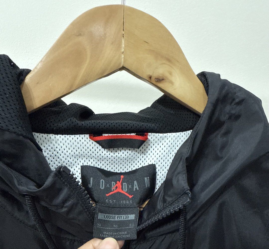 Air Jordan windbreaker (Category: Coats, Jackets and Outerwear) located in Antipolo. Submitted by jackiestash2 (Listing ID 1460333800, Image 3). Description: Air Jordan Jumpman Air windbreaker jacket Antipolo Gcash/Bdo Lala&J&T.