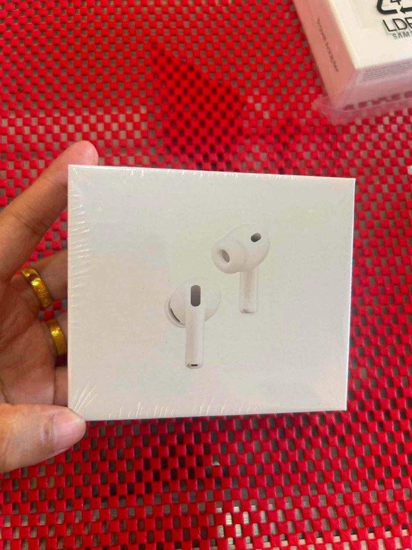 Airpods Pro 3rd Generation (Category: Portable Audio Accessories) located in Manila. Submitted by babyvivian_libra (Listing ID 1460350616, Image 3). Description: AIRPODS PRO 3RD GEN * 🎧 Clear, detailed sound * 🔇 Active Noise Cancellation * 🌿 Transparency mode * 🎚️ Adaptive EQ * 💧 IP57 dust, sweat, and water resistance * 🔋 Up to 8 hours of listening time * 📦 Compact charging case * ✨ Sleek, premium design * 🛍️ Perfect for everyday use FIND