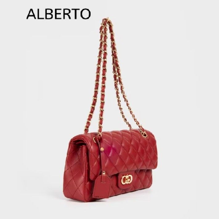 ALBERTO Black Quilted Chain Shoulder Bag (Category: Shoulder Bags) located in Caloocan City. Submitted by mysticocean-122d (Listing ID 1460445546, Image 2). Description: .